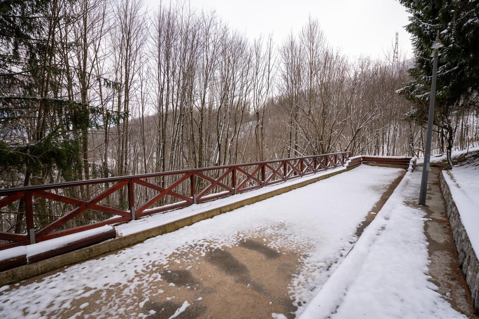 Kuca Za Odmor Cava Fuzine Villa Benkovac Fuzinski Luaran gambar